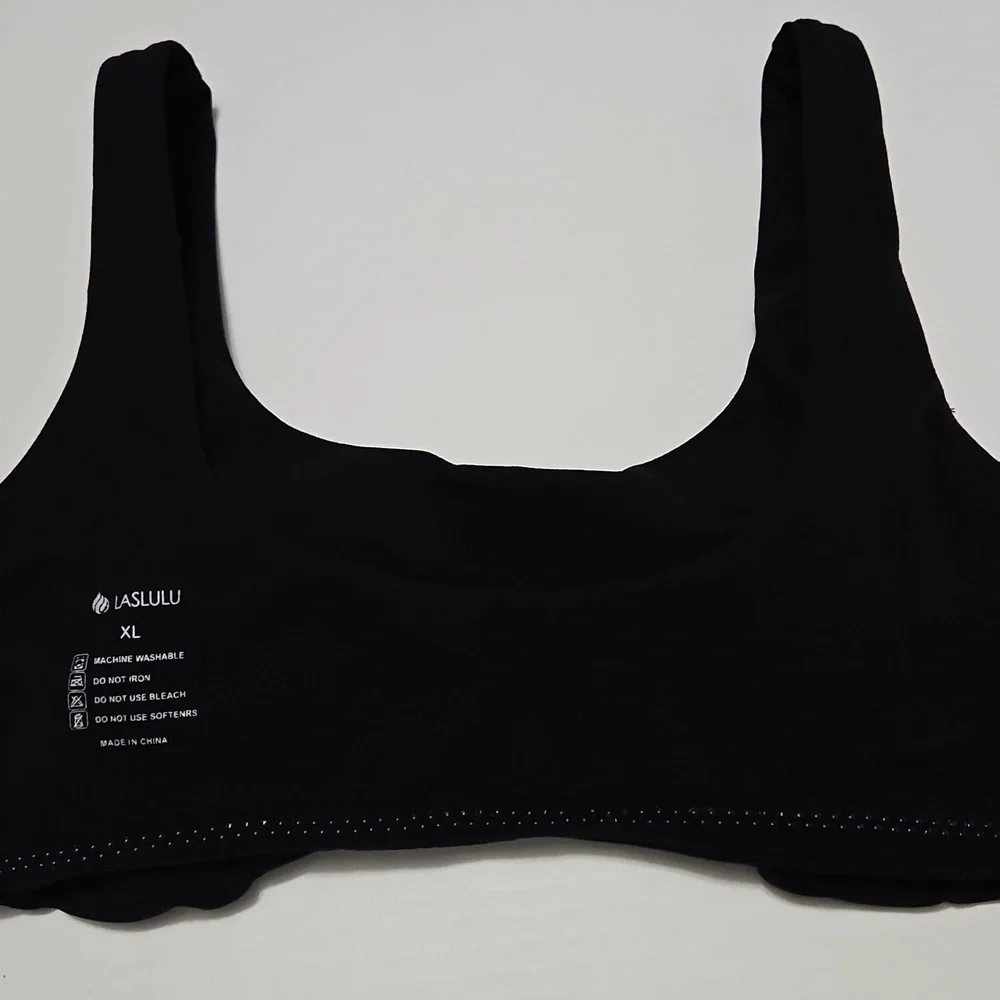 Laslulu Athletic Crop Black Sports Bra Wire Free Seamless Removable Pads Size XL